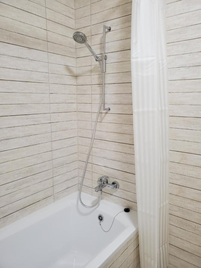 Vinna Просторі Апартаменти В Новобудові. Ternopil Exterior photo